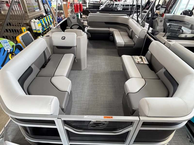 Princecraft Boats  2026 Princecraft Vectra 19' L (Black) Photo
