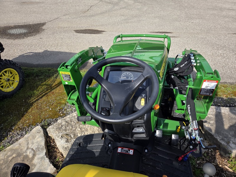 Tractors  2026 John Deere 1025R Utility Tractor Photo