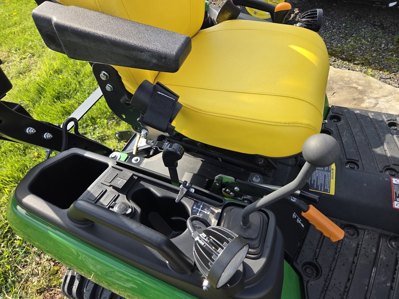 Tractors  2026 John Deere 1025R Utility Tractor Photo