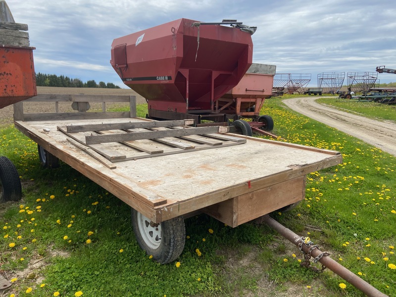 Wagons  16' x 8' Flat Rack Wagon Photo