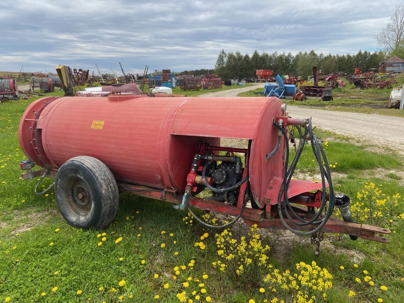 Rittenhouse Orchard Sprayer - 300 Gallon