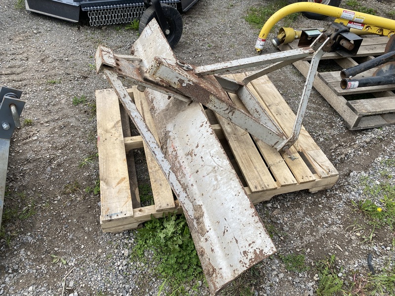 Rear angle blades for 3 point hitch 