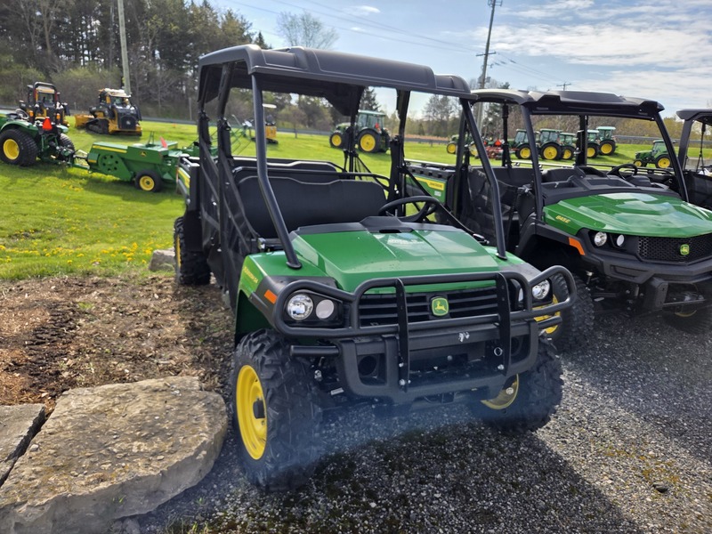 2026 John Deere XUV825M Gator Crossover Utility Vehicle