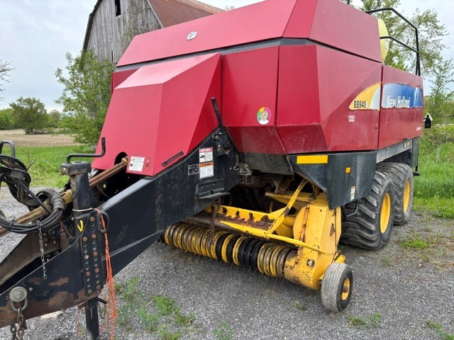 New Holland BB940A Large Square Baler