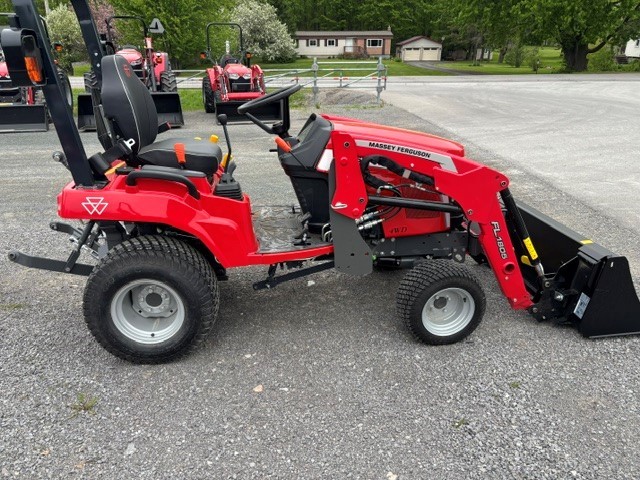 Tractors  Massey Ferguson 1GC.23 Tractor & Loader Photo