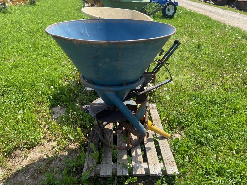 Chemical/Fertilizer Application  Bogballe Fertilizer Spreader - 3PT Photo