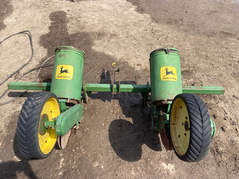 Planting  John Deere 71 Planter - 2 Row Photo