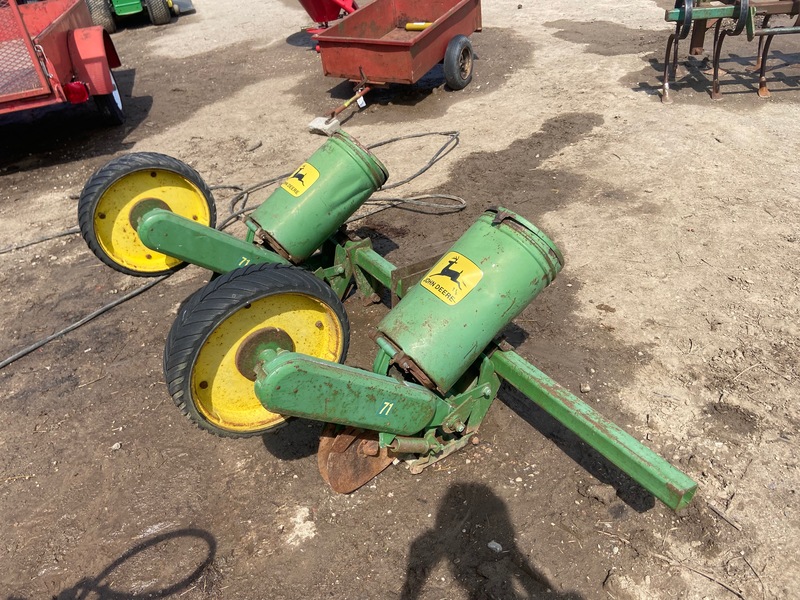 Planting  John Deere 71 Planter - 2 Row Photo