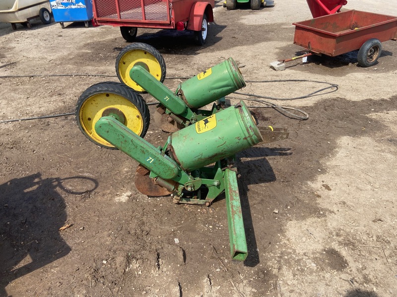 Planting  John Deere 71 Planter - 2 Row Photo