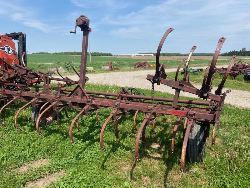 Tillage - Cultivators  International Harvester 45 Cultivator - 18FT Photo