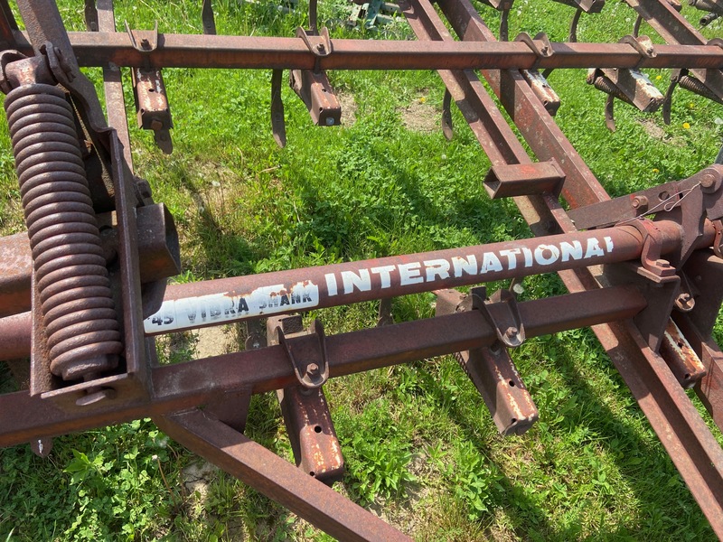 Tillage - Cultivators  International Harvester 45 Cultivator - 18FT Photo