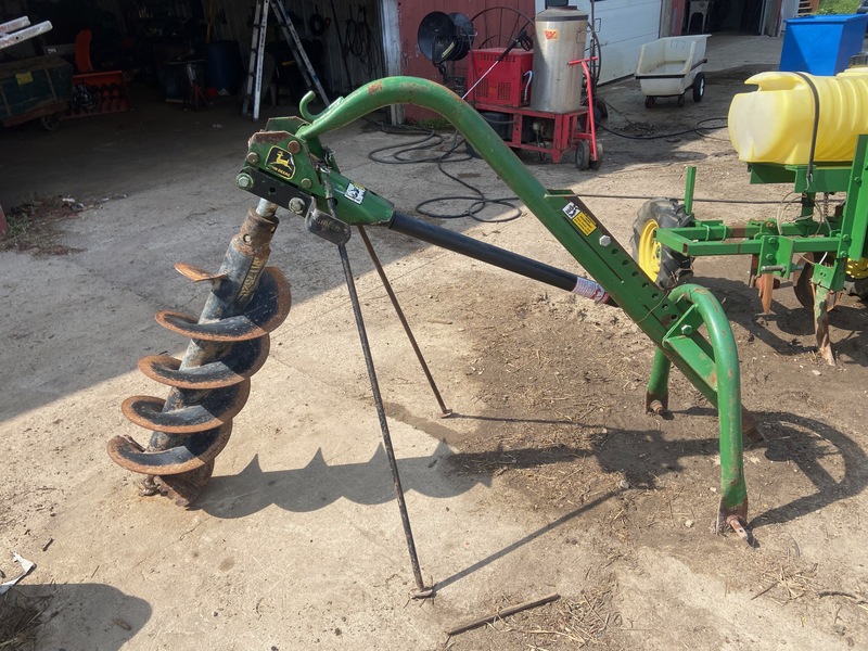 Augers/Conveyers  John Deere Post Hole Digger - 14" Photo