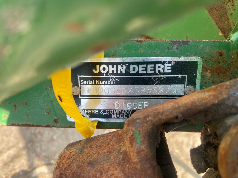 Augers/Conveyers  John Deere Post Hole Digger - 14" Photo