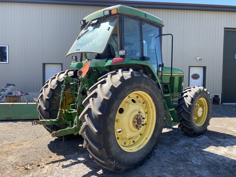 John Deere 7400 Tractor for sale 