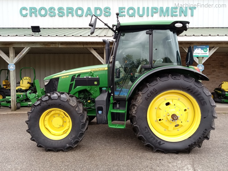 Tractors  2023 John Deere 5130M Photo