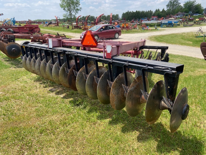 Tillage - Discs  Case IH 770 Offset Disc - 13FT Photo