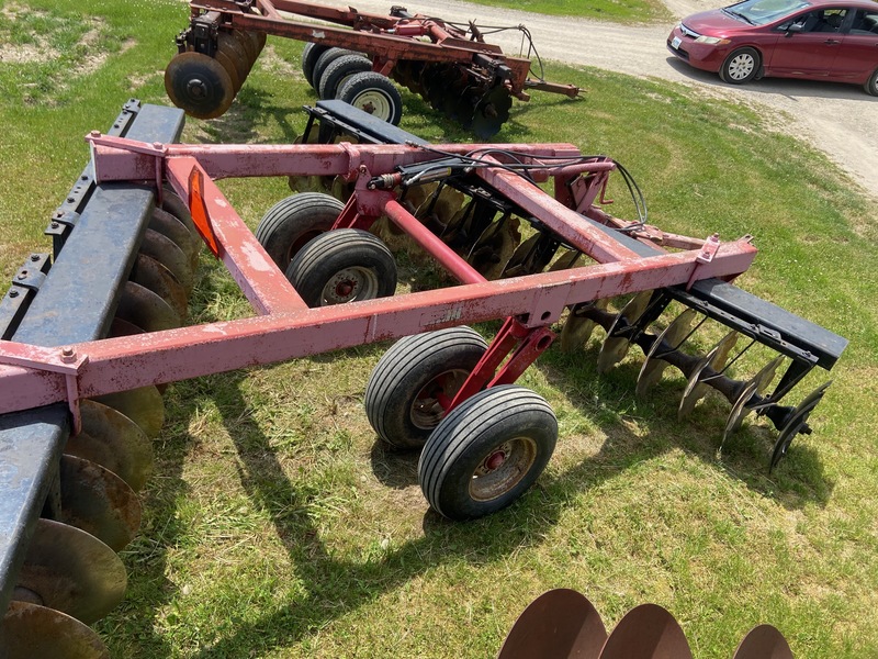Tillage - Discs  Case IH 770 Offset Disc - 13FT Photo