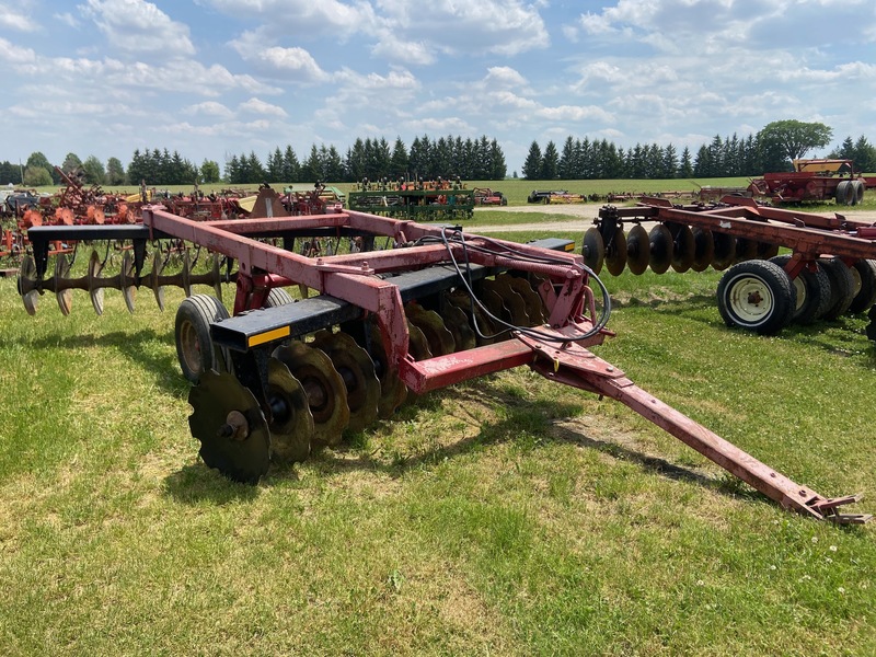 Tillage - Discs  Case IH 770 Offset Disc - 13FT Photo
