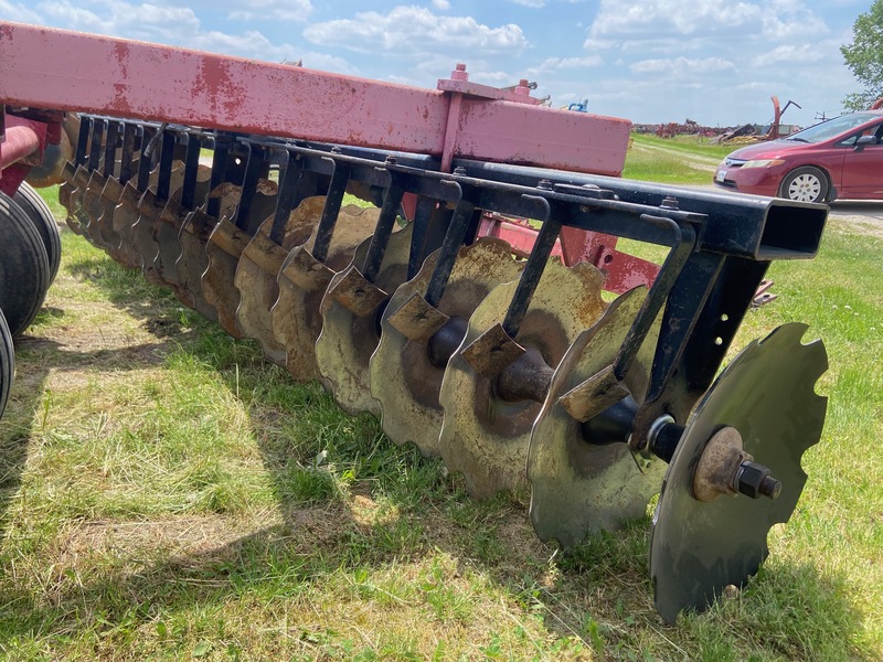 Tillage - Discs  Case IH 770 Offset Disc - 13FT Photo