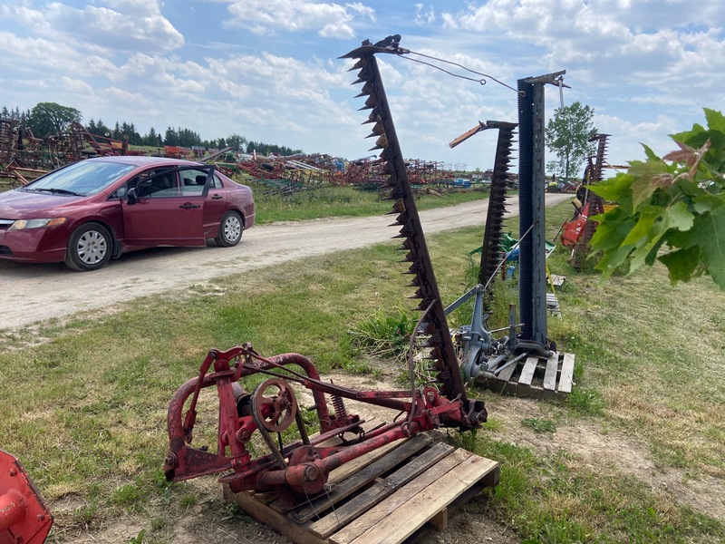 Miscellaneous  Massey Ferguson Sickle Mower - Pitman Drive - 3PT Photo