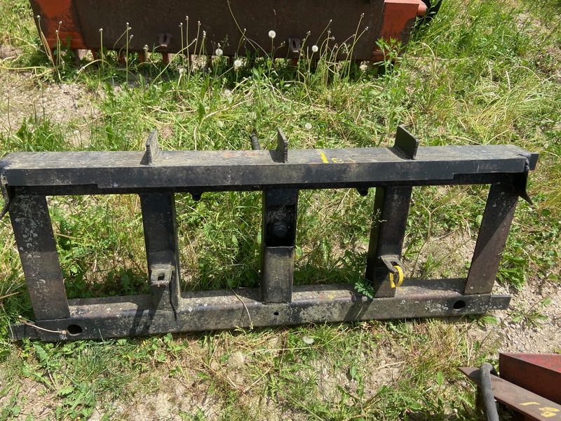 Attachments  Frey 1 Prong Bale Spear Photo