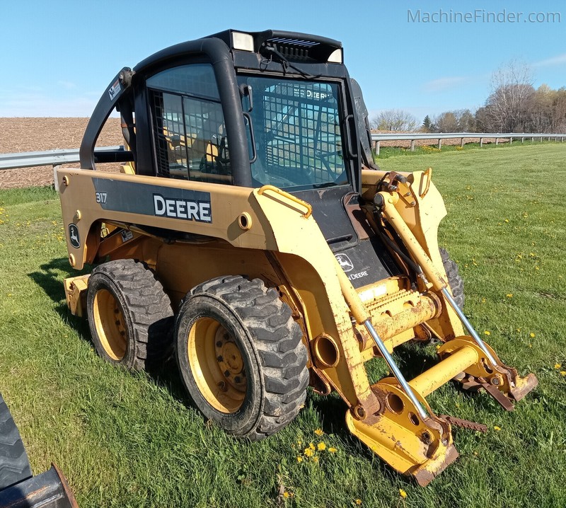 2005 John Deere 317