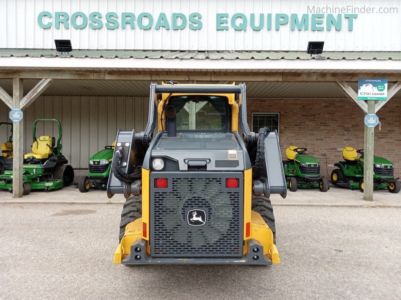 Tractors  2024 John Deere 324G Photo