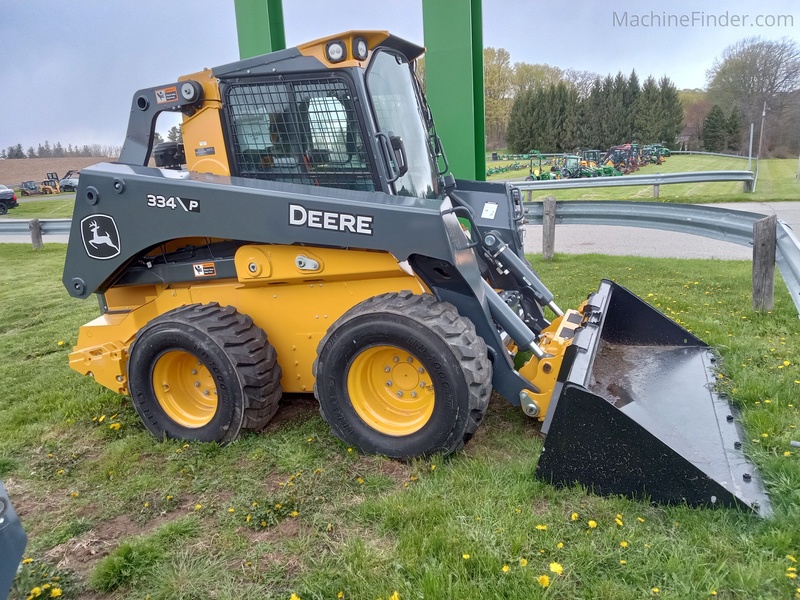 Tractors  2024 John Deere 334 P Photo