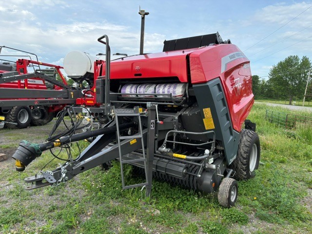 Hay & Forage  Massey Ferguson RB 4160V Round Baler Photo