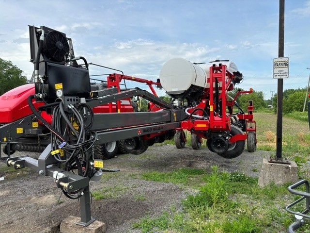 Planting & Seeding  Massey Fersuson MFVF12-30 Planter Photo