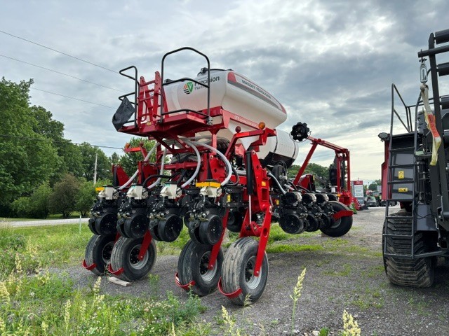 Planting & Seeding  Massey Fersuson MFVF12-30 Planter Photo