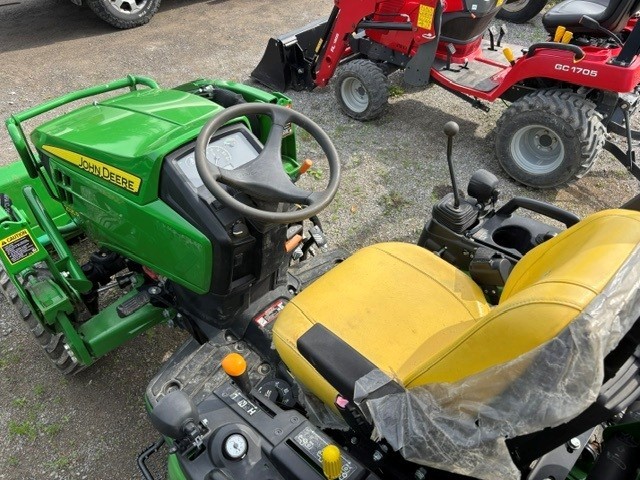 Tractors  John Deere 2025R Tractor Loader Backhoe Photo