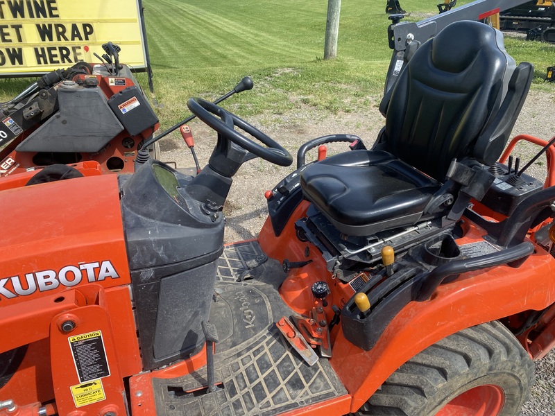 Kubota BX25D Compact Tractor Loader Backhoe