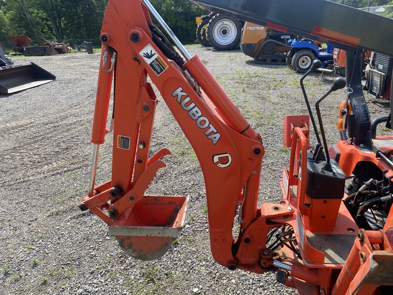 Kubota BX25D Compact Tractor Loader Backhoe