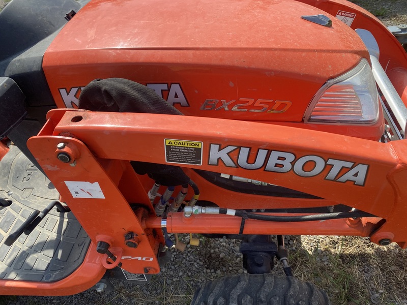 Kubota BX25D Compact Tractor Loader Backhoe
