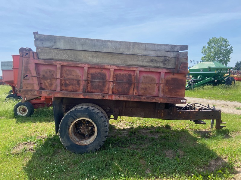 Trailers  Hydraulic Dump Trailer - 7' x 11' Photo