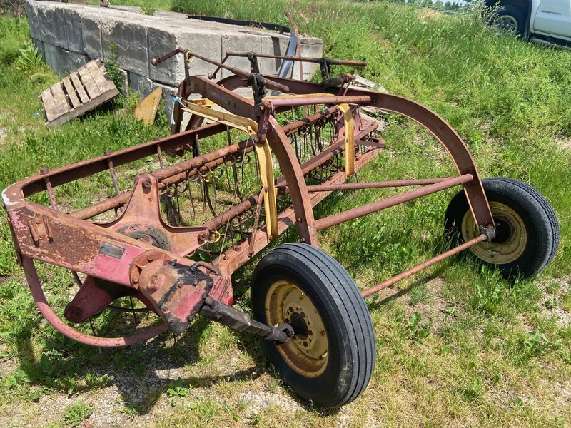 Hay/Forage/Livestock  New Holland 55 Hay Rake Photo