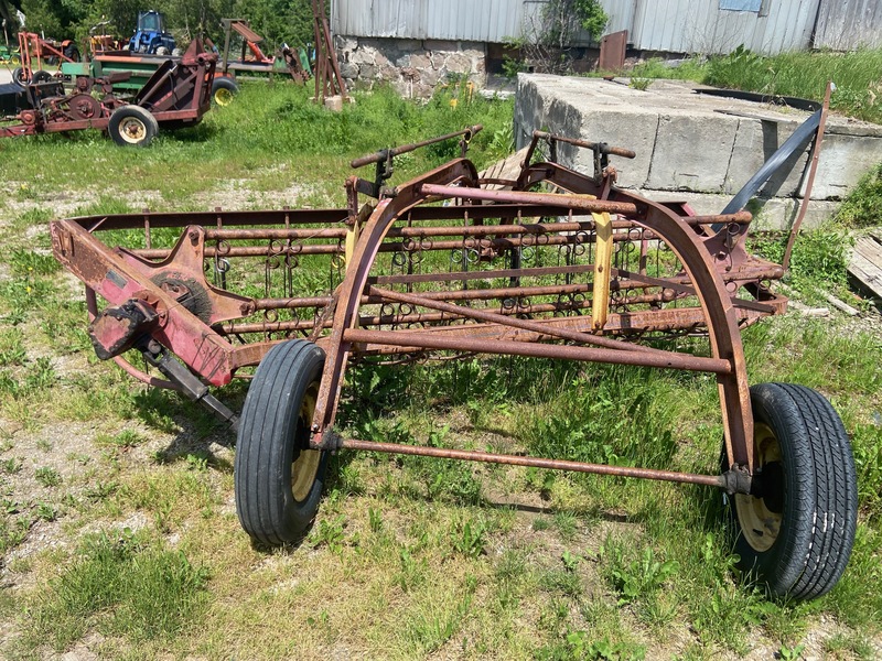 Hay/Forage/Livestock  New Holland 55 Hay Rake Photo