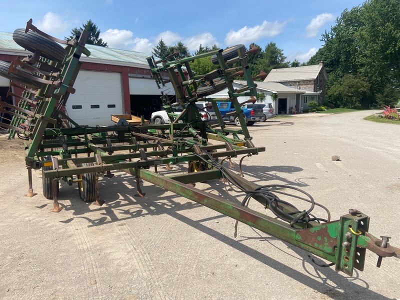 John Deere 960 Cultivator W/ Tine Harrows