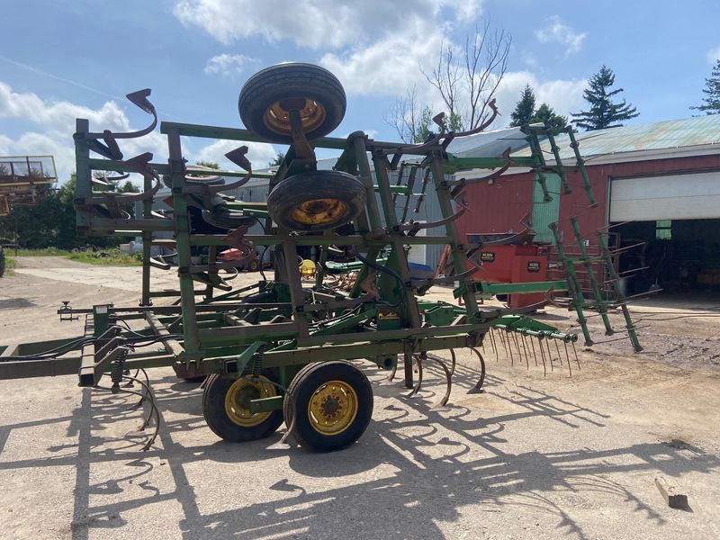 Tillage - Cultivators  John Deere 960 Cultivator W/ Tine Harrows Photo
