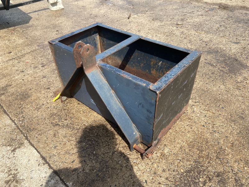 Miscellaneous  Weight Box - 3PT Photo