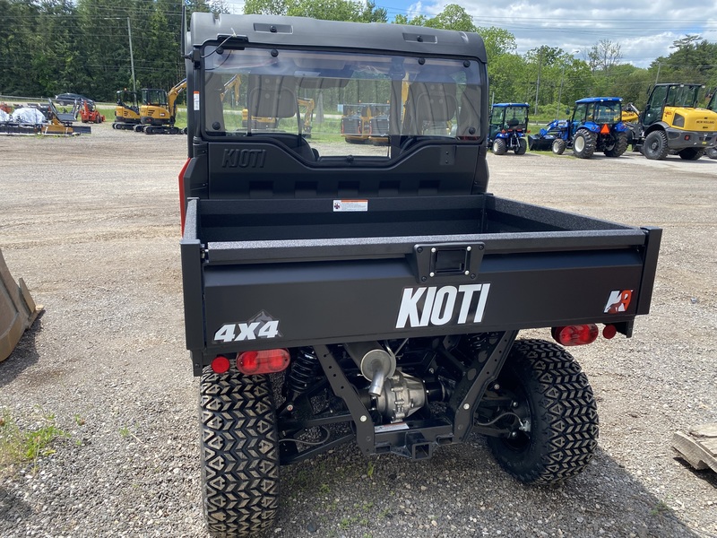 Kioti K9 UTV with full HVAC 