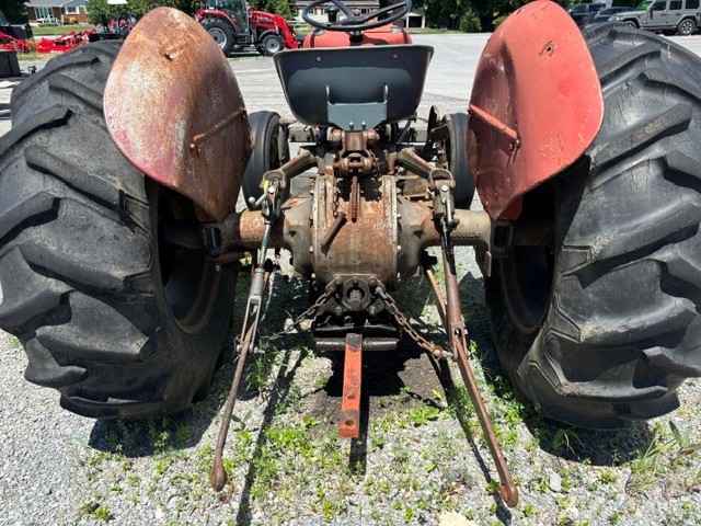 Tractors  Massey Ferguson 35 Tractor Photo