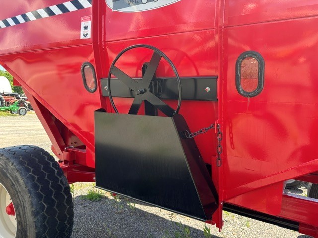Planting & Seeding  Bruns Gravity Box  & Wagon Photo