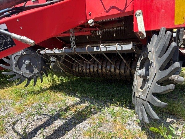 Hay & Forage  Massey Ferguson 1745 Round Baler Photo