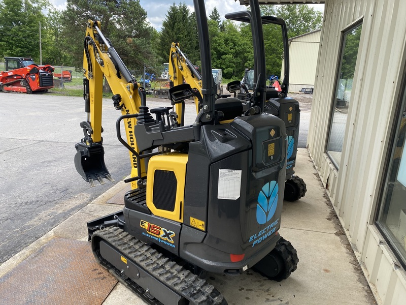 New Holland E15X Mini Excavtor - ELECTRIC