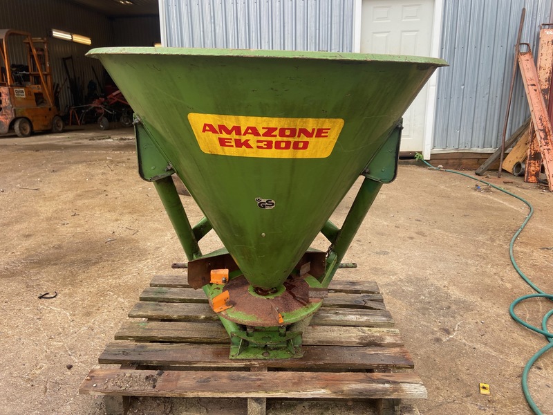 Amazone EK300 Fertilizer Spreader - 3PT