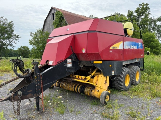 New Holland BB940A Large Square Baler