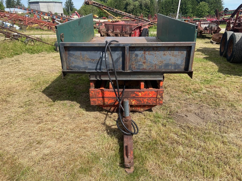 Trailers  Hydraulic Dump Trailer - 6' x 10' Photo