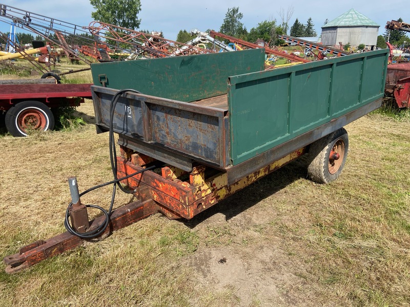 Trailers  Hydraulic Dump Trailer - 6' x 10' Photo